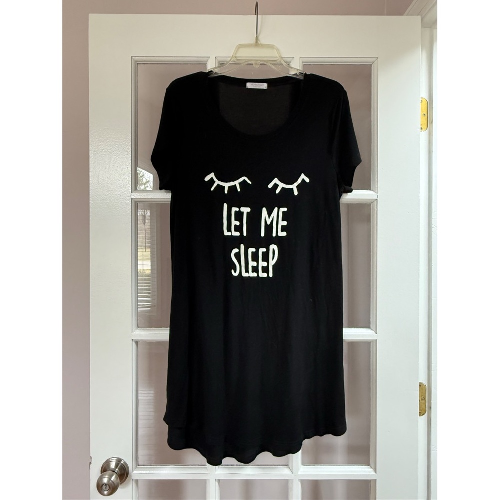 Hotouch Black ‘Let Me Sleep’ Short Sleeve Nightgown